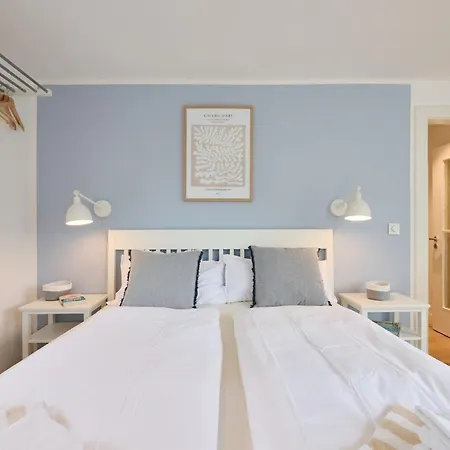 Blauer Blick Alvine * Laboe