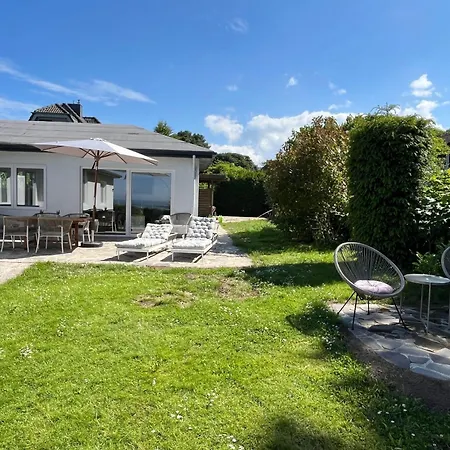 Blauer Blick Alvine Apartment Laboe