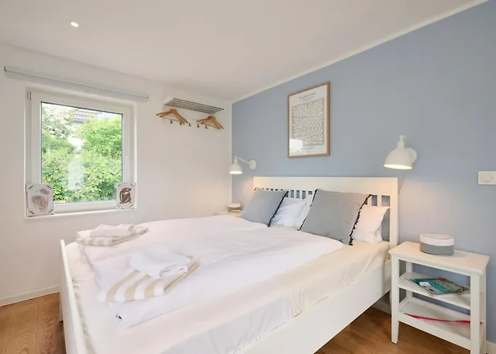 Blauer Blick Alvine *