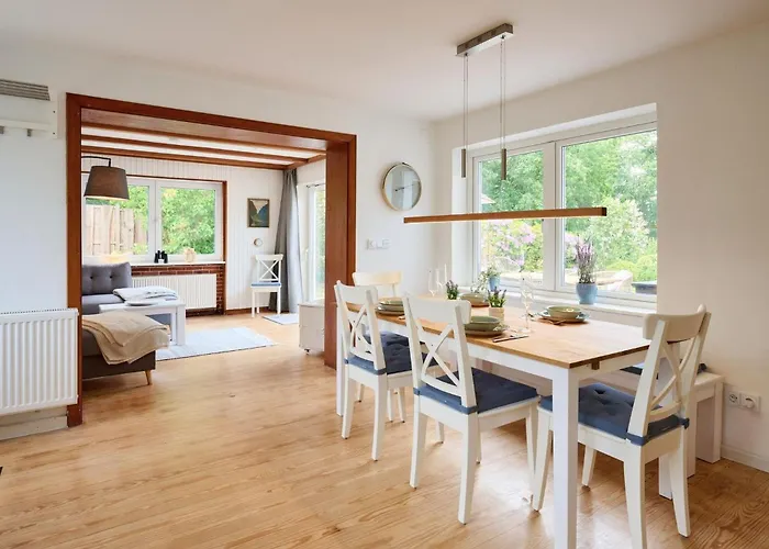 Blauer Blick Alvine Laboe