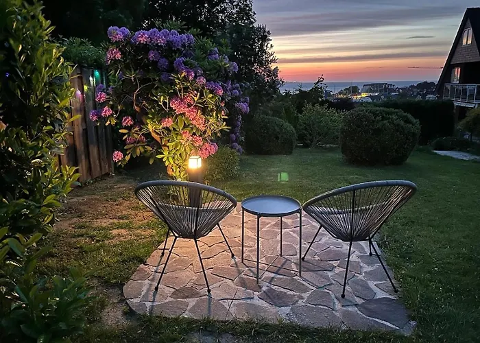 Blauer Blick Alvine Laboe