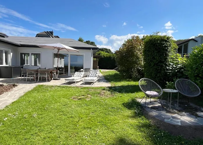 Blauer Blick Alvine Apartamento Laboe